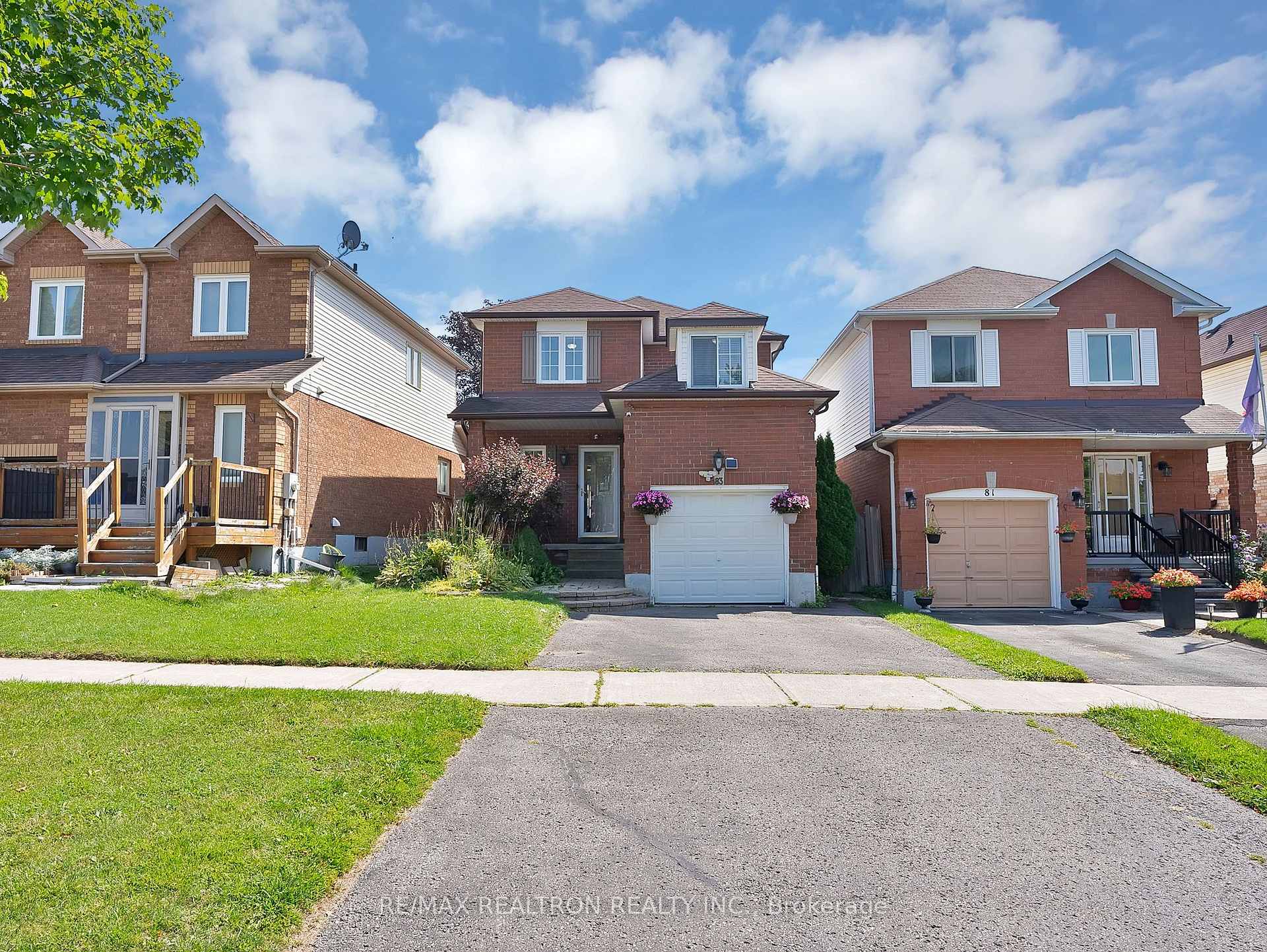 83 Crawforth Street, Whitby, ON, exterior