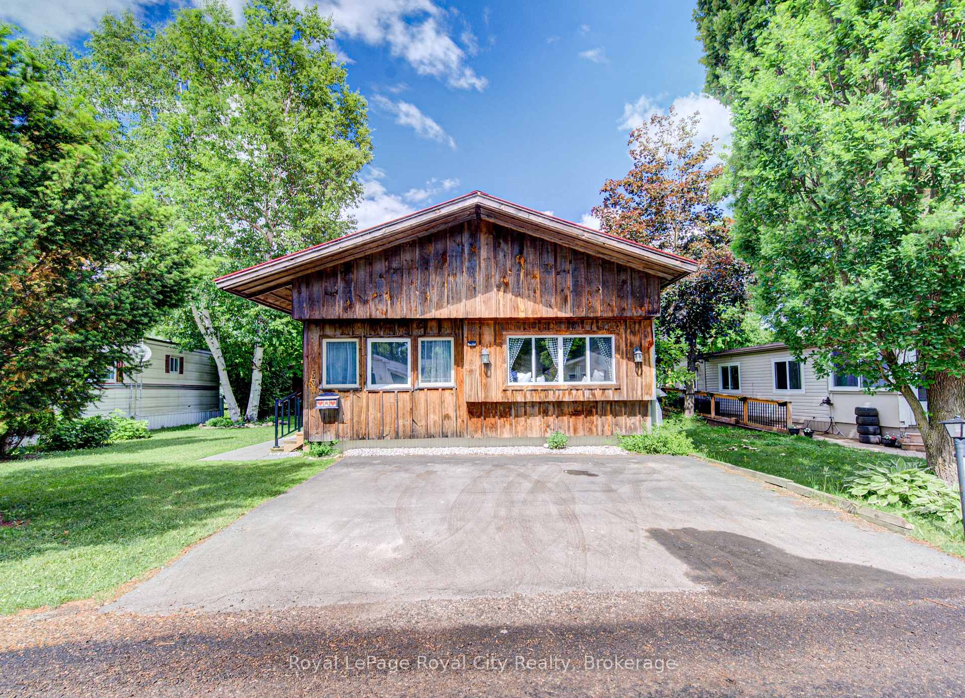 Leased Lot 570 Sumac Street, Centre Wellington, ON, exterior