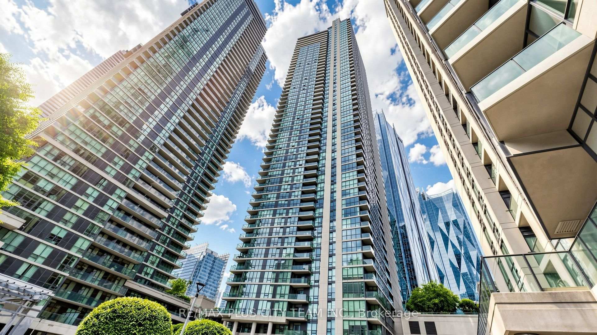 5005 - 16 Harbour Street, Toronto C01, ON, exterior