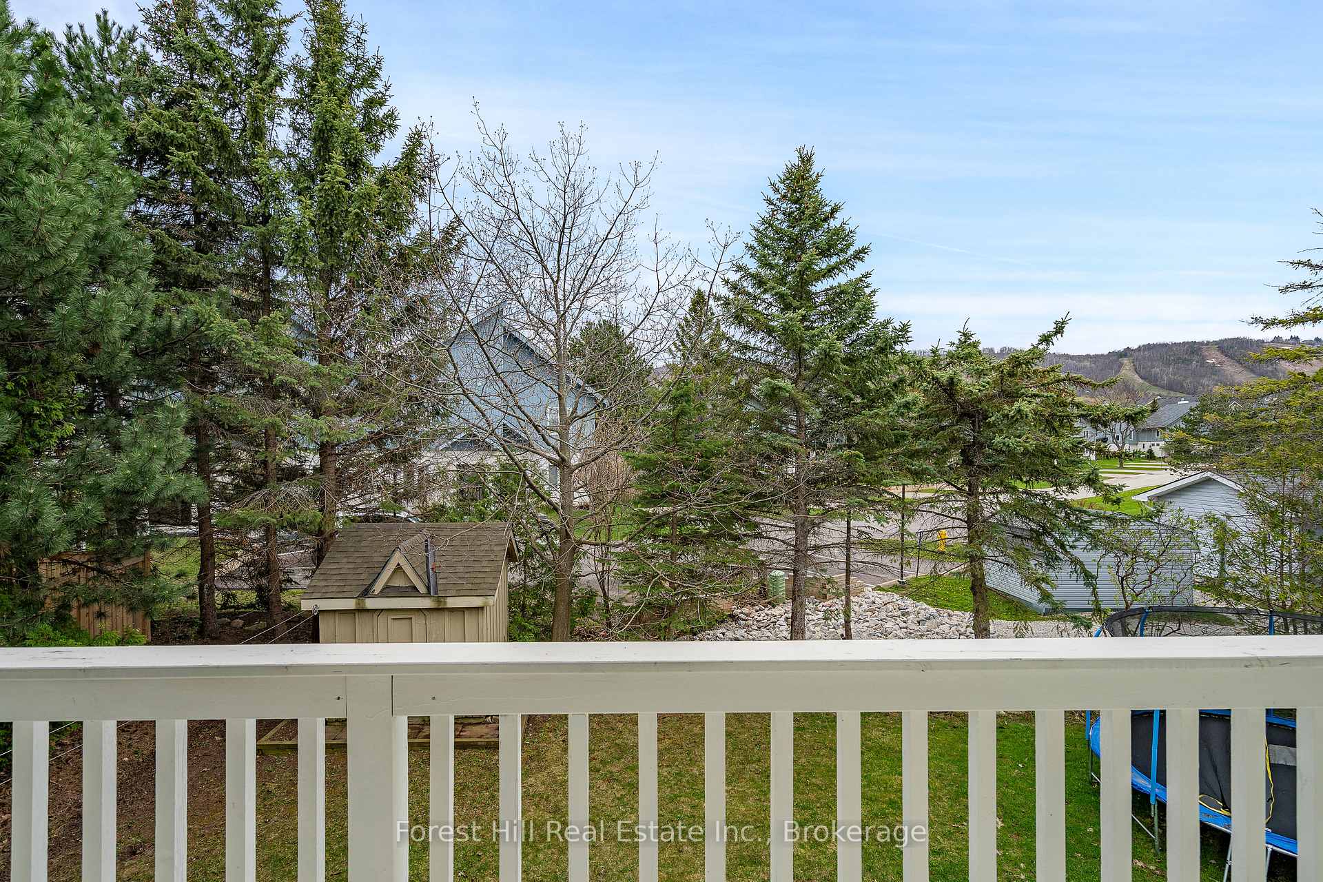 144 Brooker Boulevard, Blue Mountains, ON, exterior