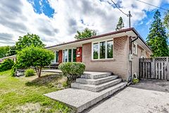 53 Glory Crescent, Toronto E10, ON, exterior