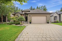 21 Caverhill Crescent, Middlesex Centre, ON, exterior