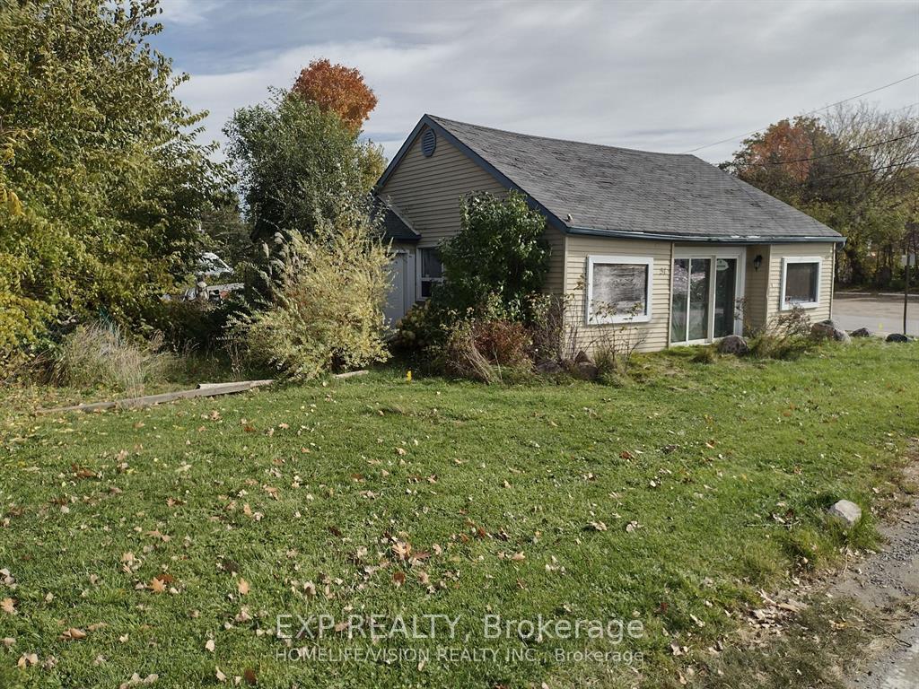 51 Lake Drive N, Georgina, ON, exterior