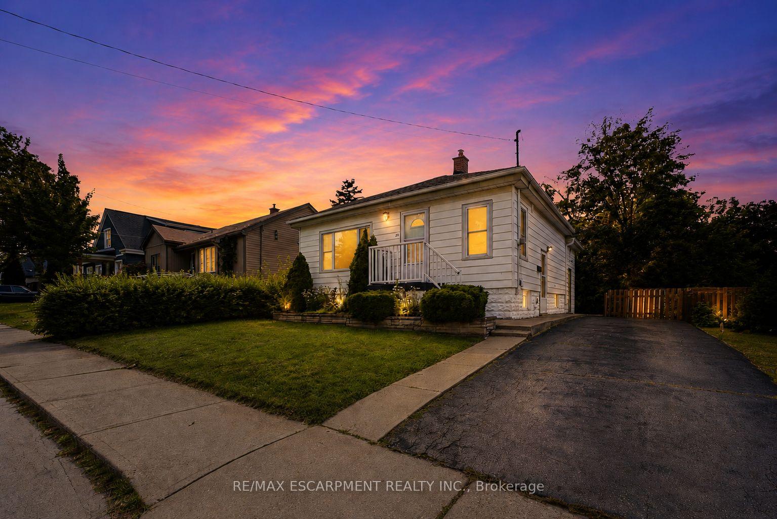 22 David Avenue, Hamilton, ON, exterior
