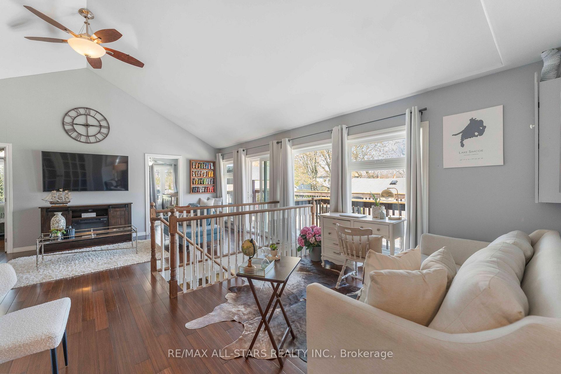 39 Franklin Beach Road, Georgina, ON, exterior