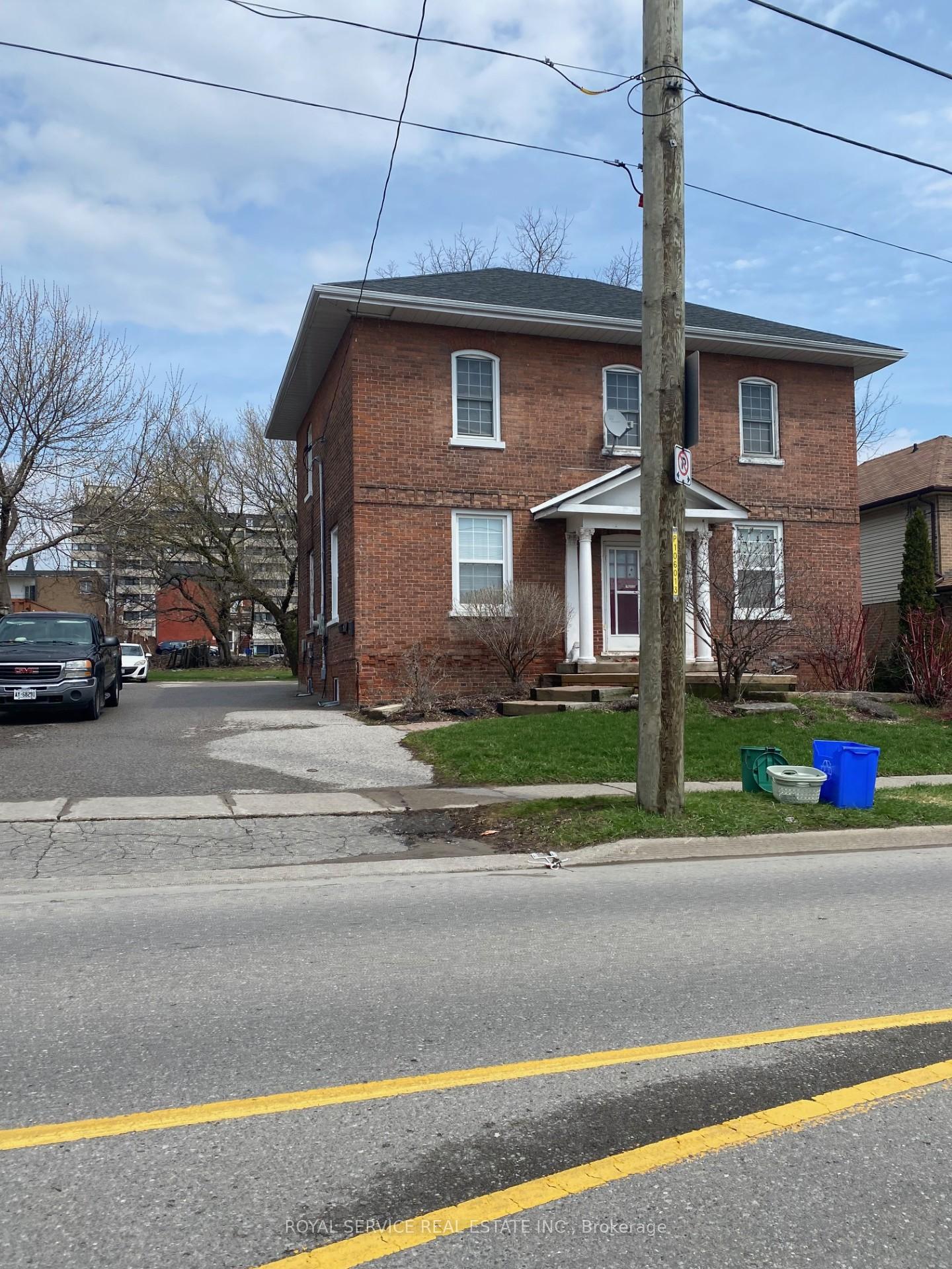 102 Queen Street, Clarington, ON, exterior