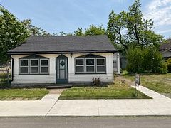 18 Phelps Street, St. Catharines, ON, exterior