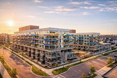 303 - 333 Sunseeker Avenue, Innisfil, ON, exterior