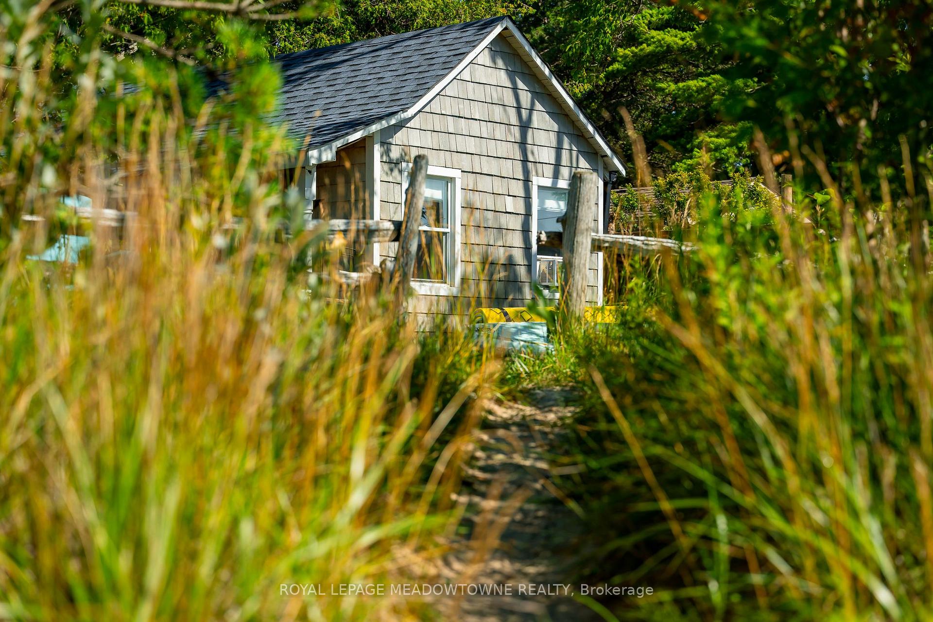105 5TH Avenue S, Native Leased Lands, ON, exterior