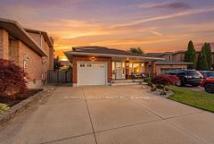 11 Gabriele Court, Hamilton, ON, exterior