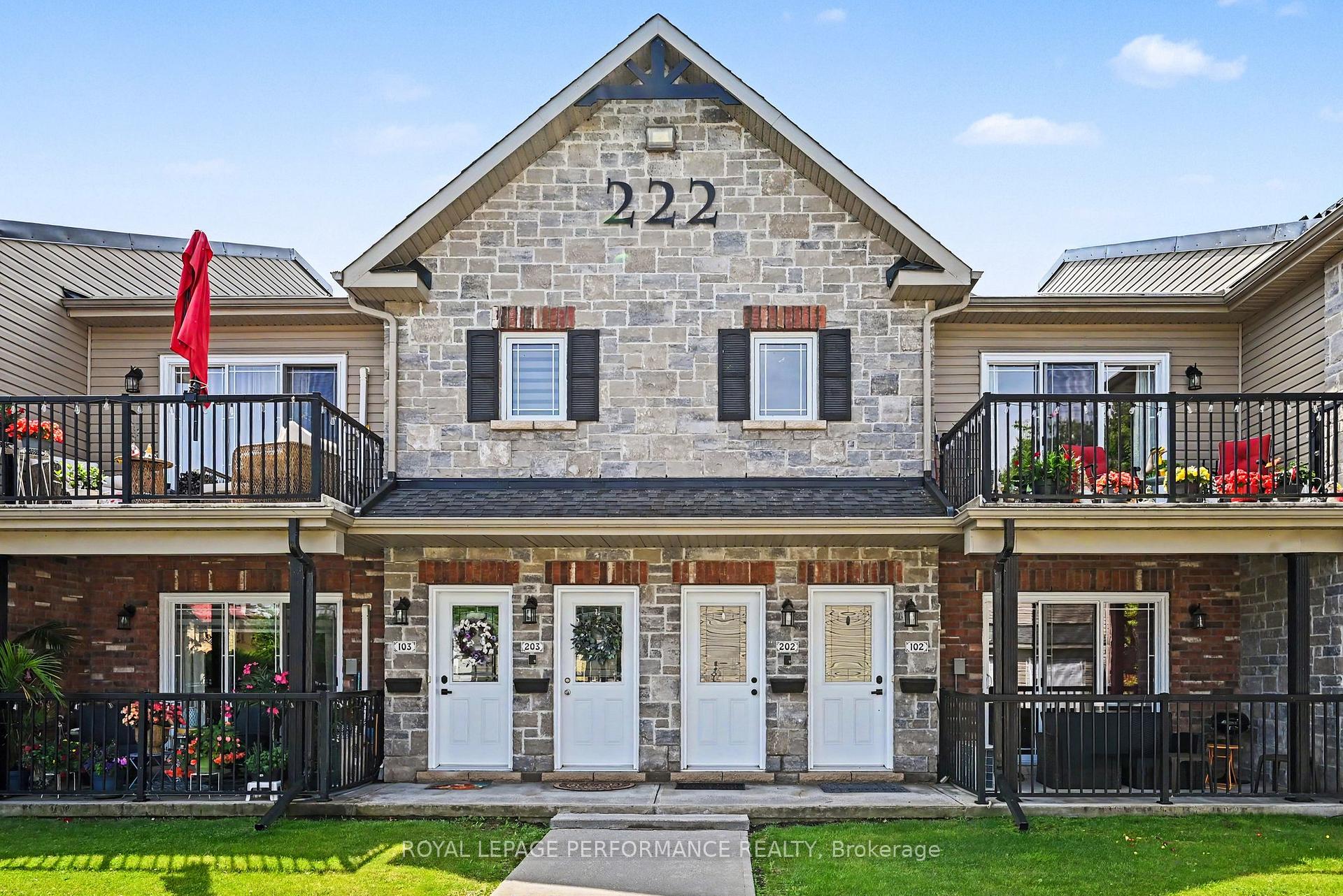 202 - 222 First Street E, Cornwall, ON, exterior