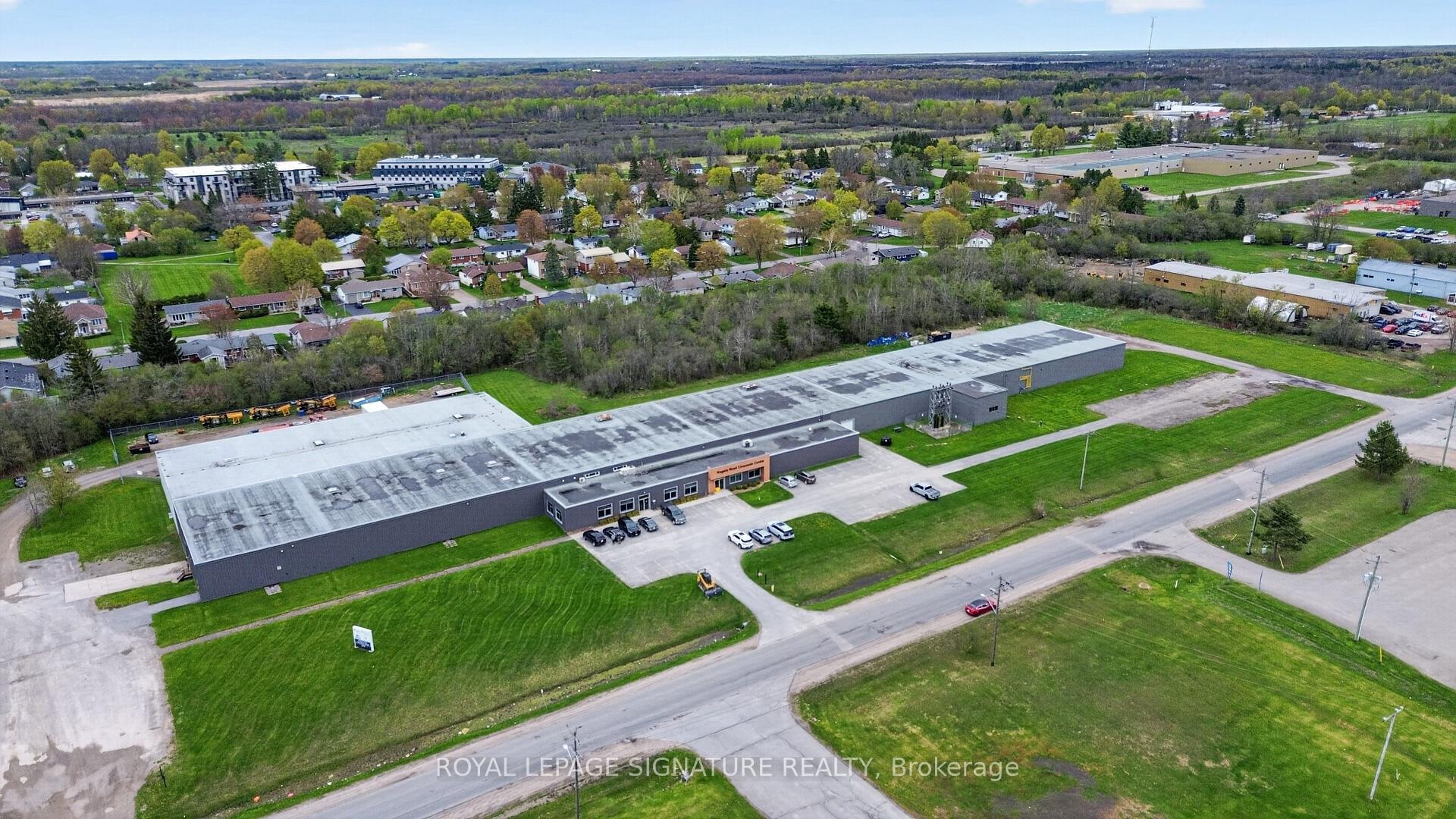2000 Rogers Road, Perth, ON, exterior