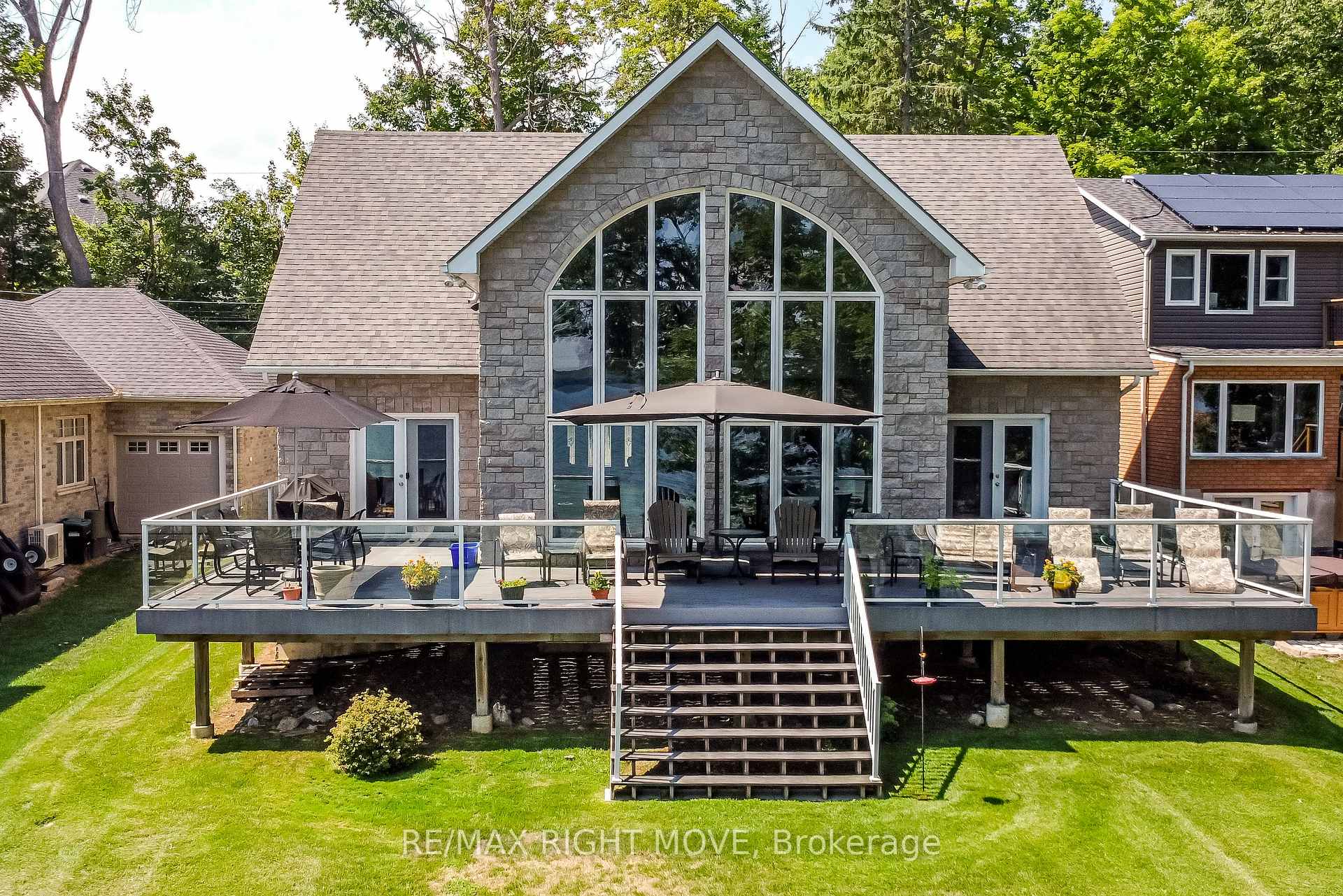 1756 Bay Park Road, Severn, ON, exterior