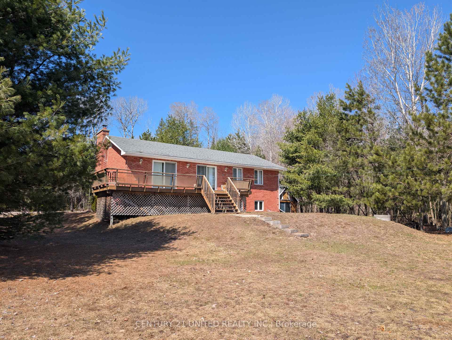 1012 Papineau Lake Road, Hastings Highlands, ON, exterior