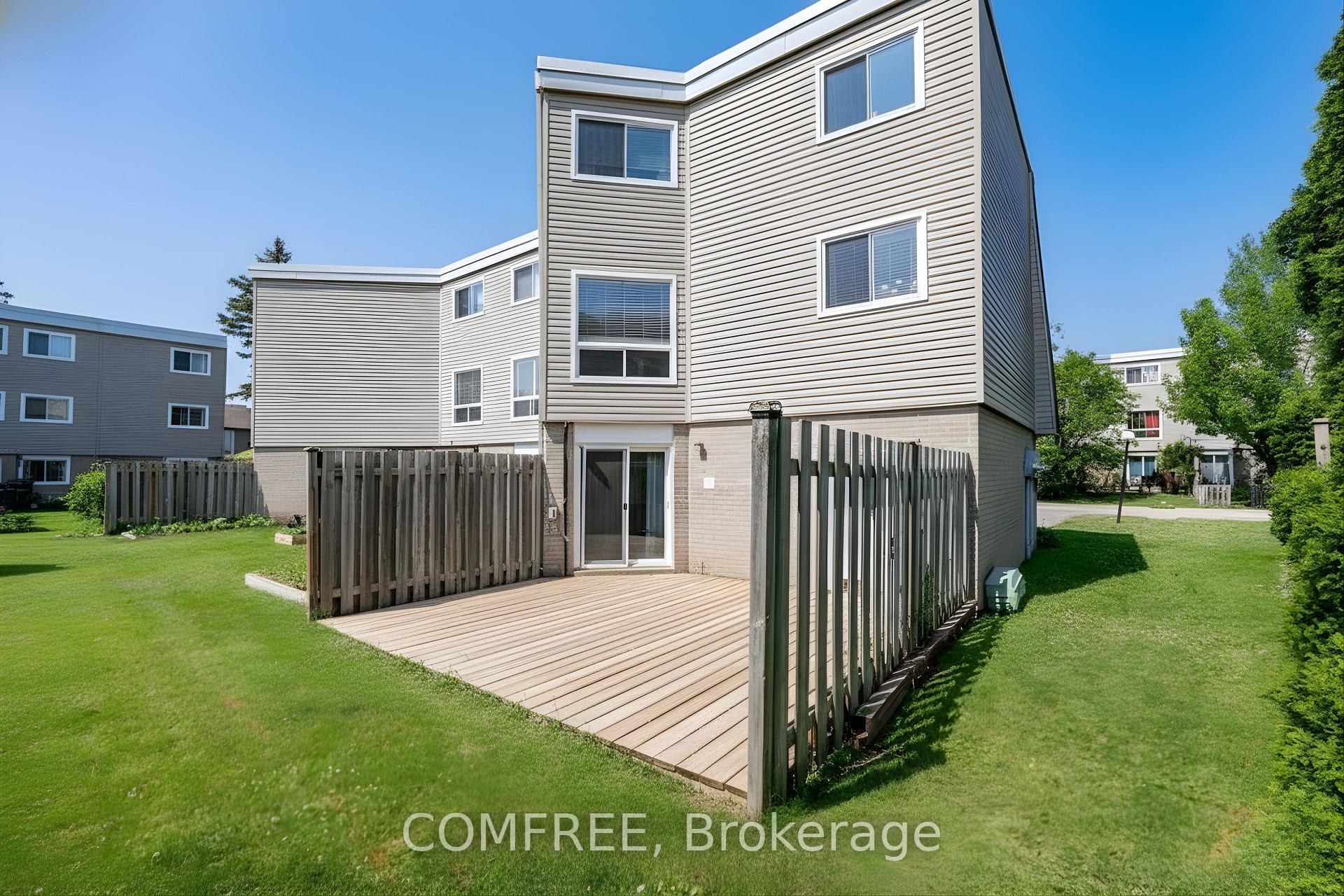 26 - 60 Elmsdale Drive, Kitchener, ON, exterior