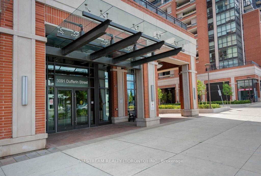 613 - 3091 Dufferin Street, Toronto W04, ON, exterior