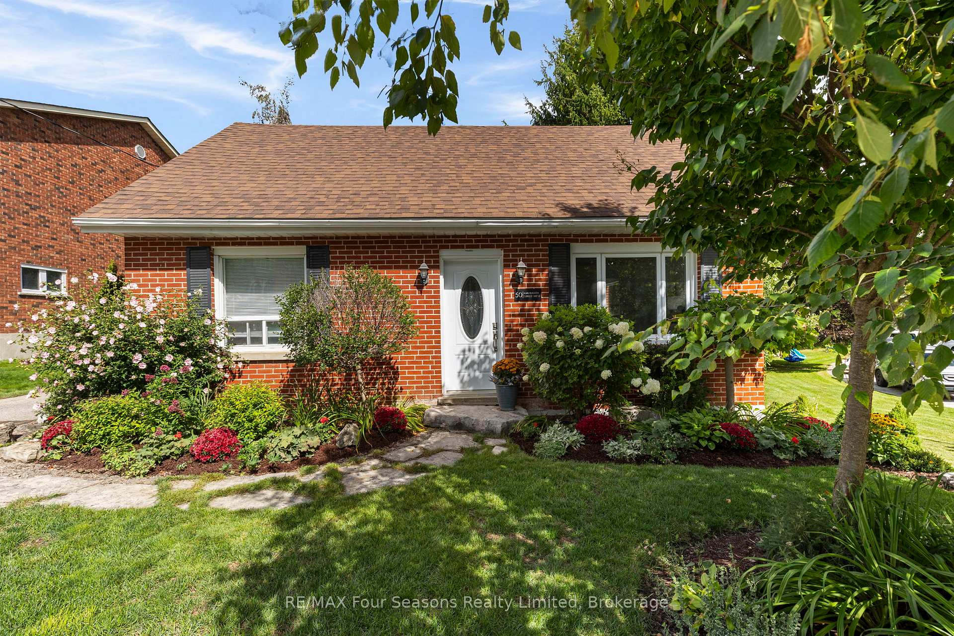 50 Amaranth Street W, East Luther Grand Valley, ON, exterior
