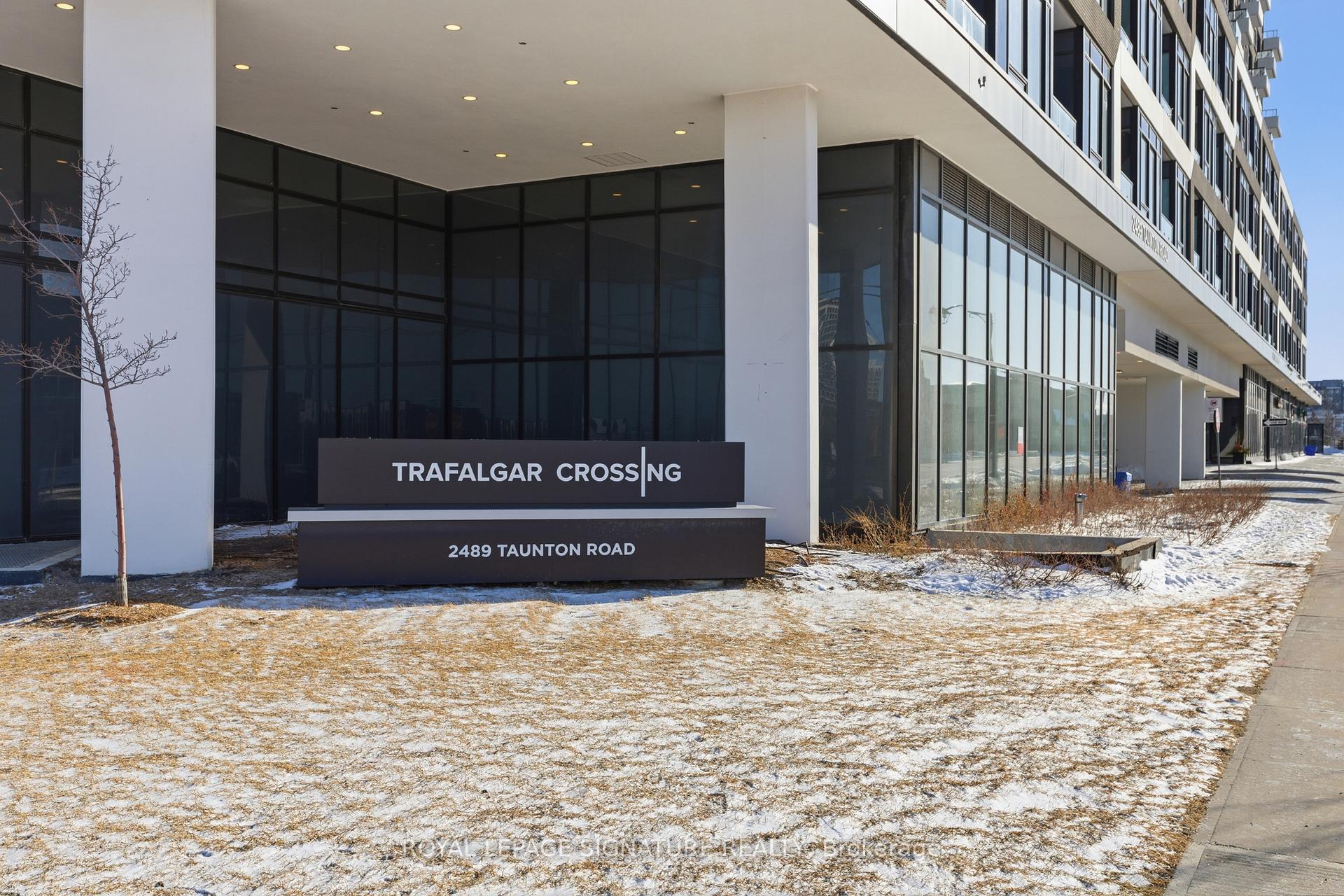 713 - 2489 Taunton Road, Oakville, ON, exterior