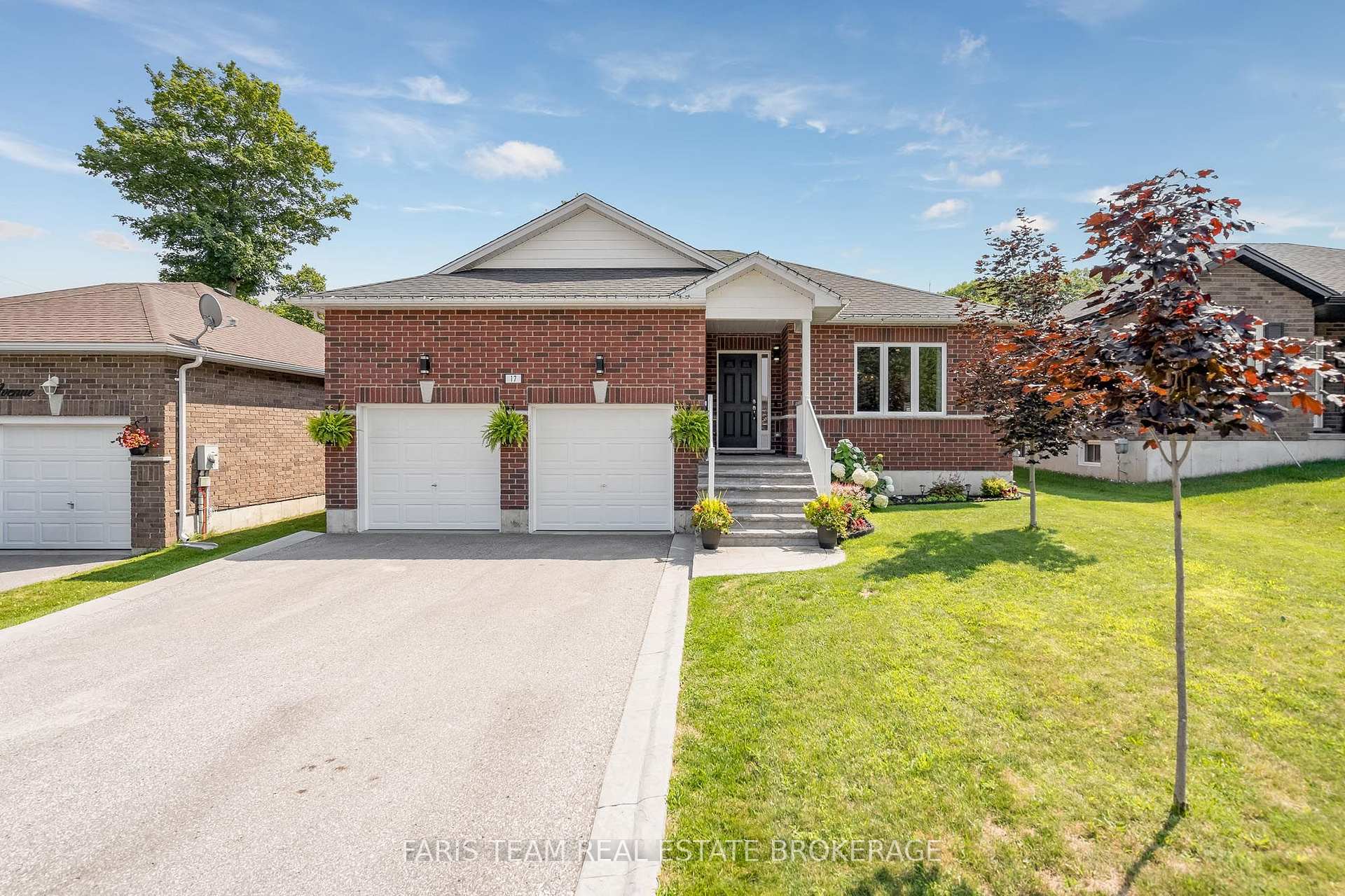 17 Hunter Avenue, Tay, ON, exterior