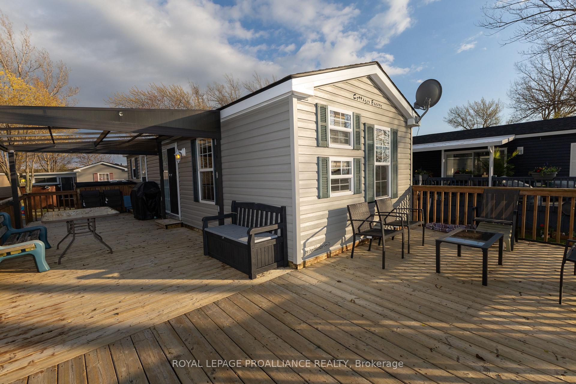 486 County Road 18- 104 Cherry Beach Lane, Prince Edward County, ON, exterior