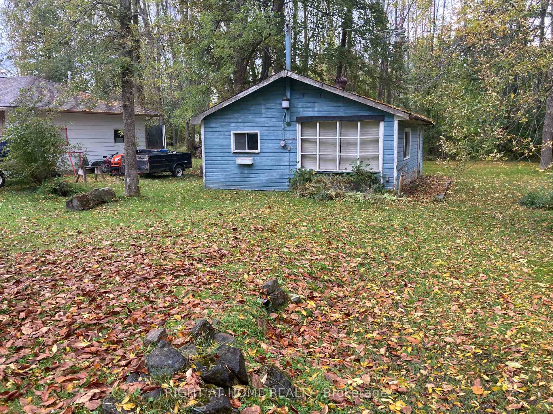 14 Barbara Avenue, Oro-Medonte, ON, exterior