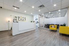 30 Eglinton Avenue W, Mississauga, ON, exterior