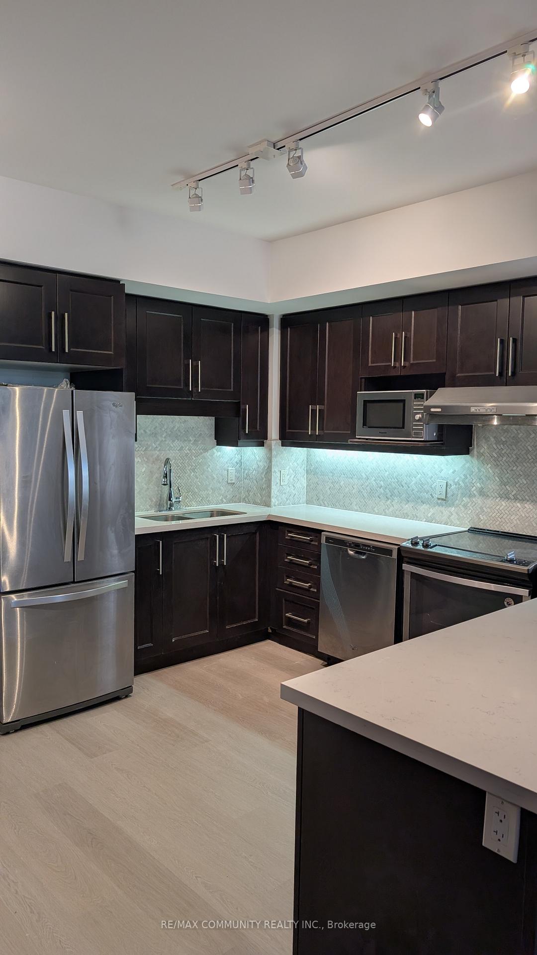 C105 - 38 Cedarland Drive, Markham, ON, exterior