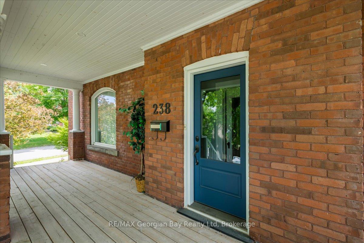 238 Sixth Street, Midland, ON, exterior
