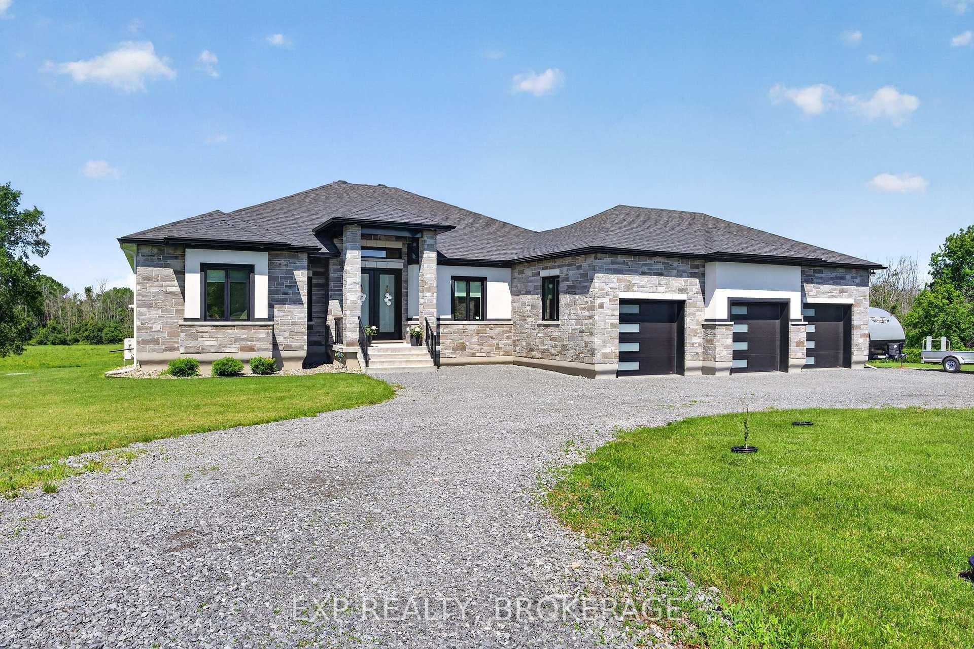 2515 QUABBIN Road, Kingston, ON, exterior