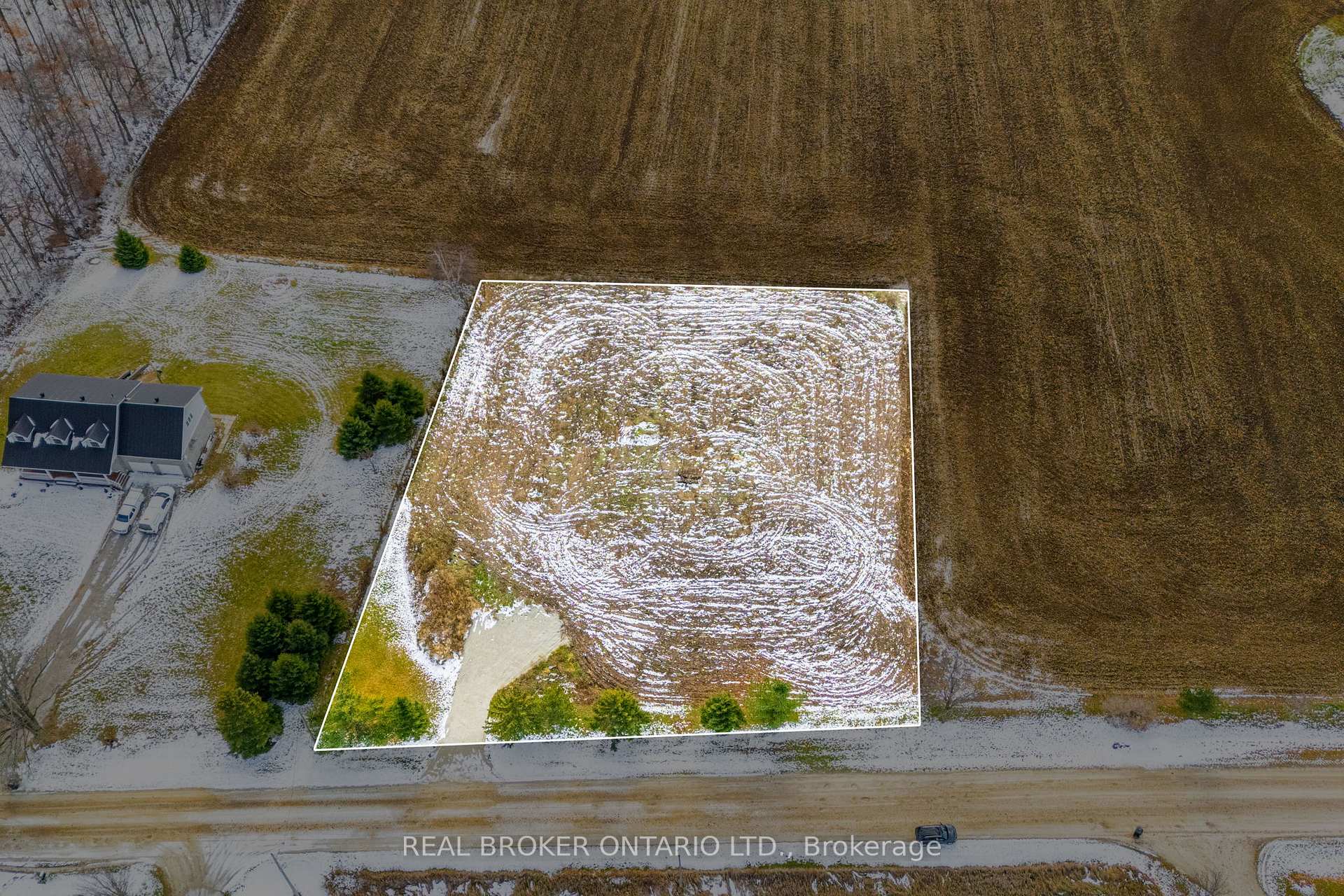 6449 12 13 Side Road, Clearview, ON, exterior