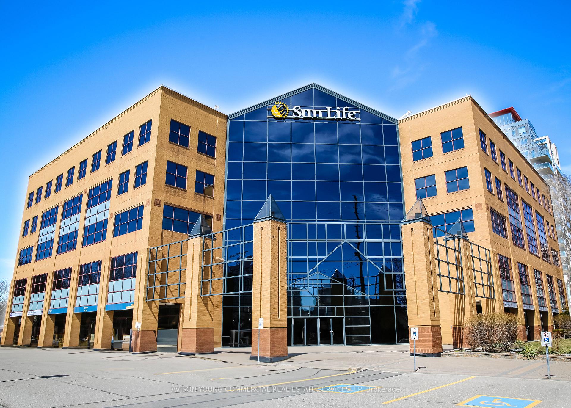 3-5 Fl - 9050 Yonge Street, Richmond Hill, ON, exterior