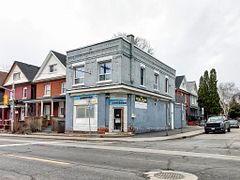 443 Wentworth Street N, Hamilton, ON, exterior