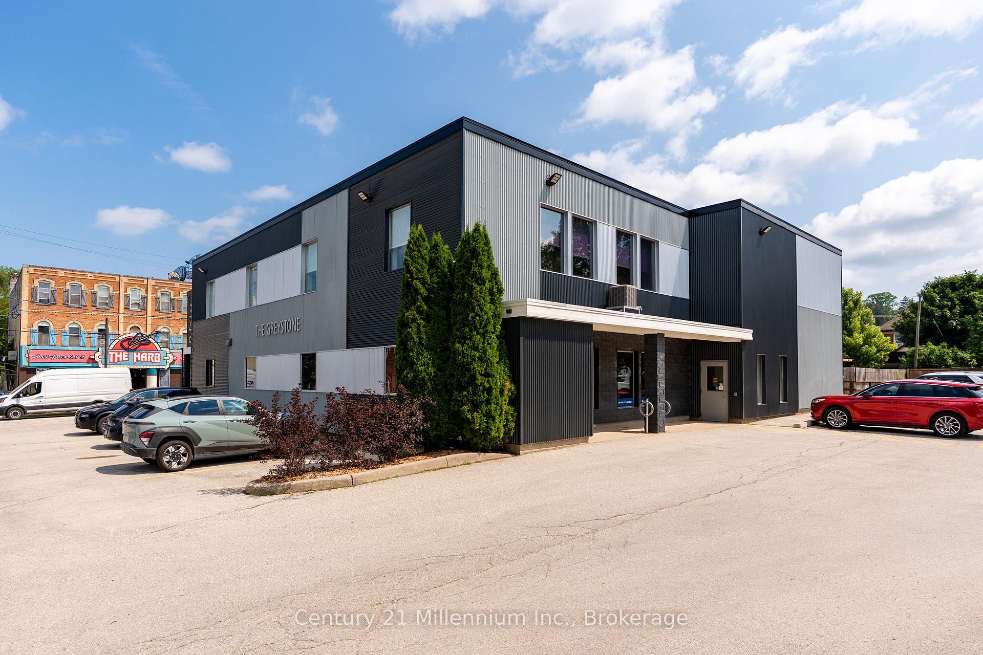 Unit 201 - 345 8th Street E, Owen Sound, ON, exterior