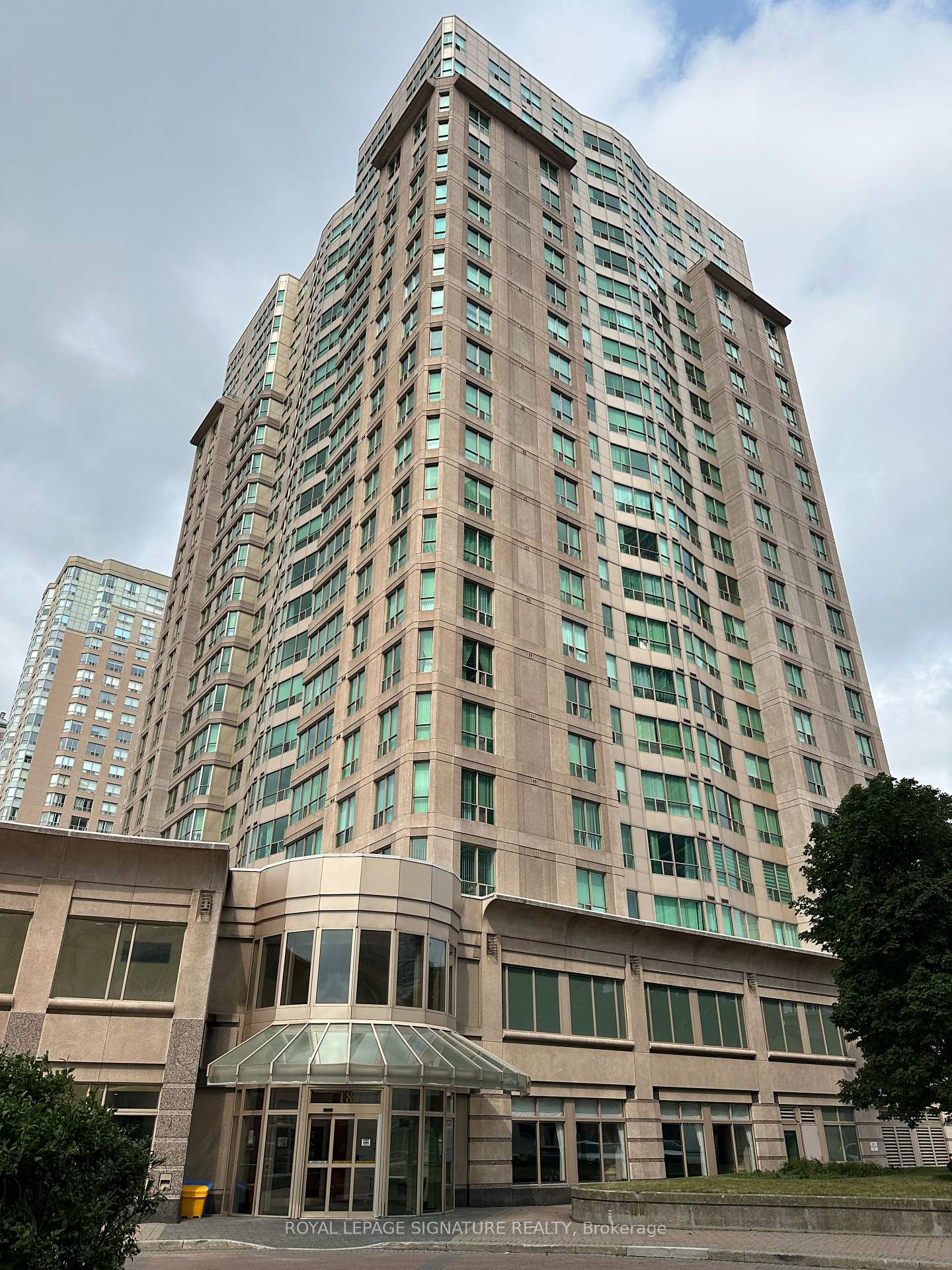 1113 - 18 Lee Centre Drive, Toronto E09, ON, exterior