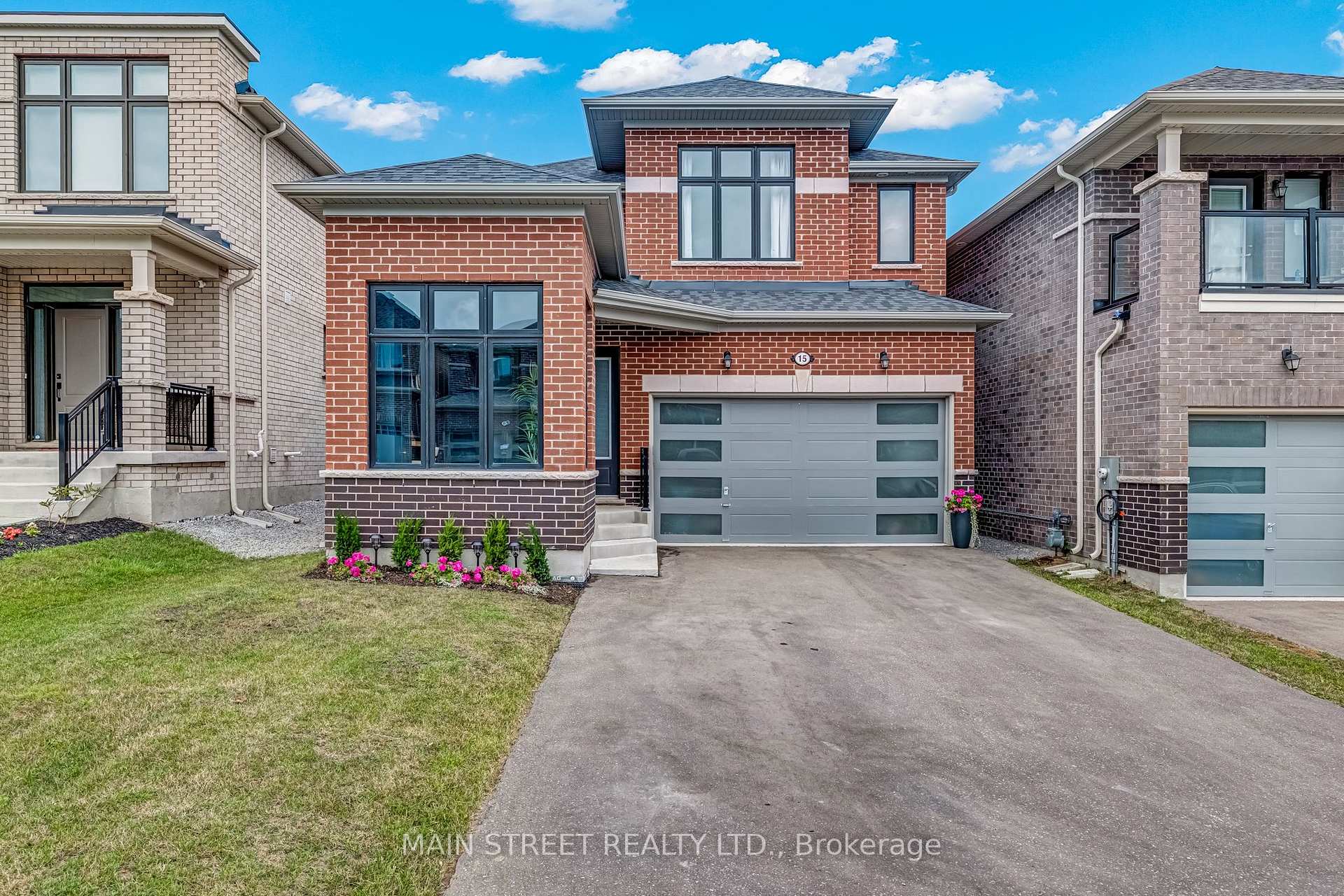 15 Ainslie Hill Crescent, Georgina, ON, exterior