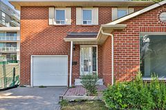 18 Dervock Crescent, Toronto C15, ON, exterior