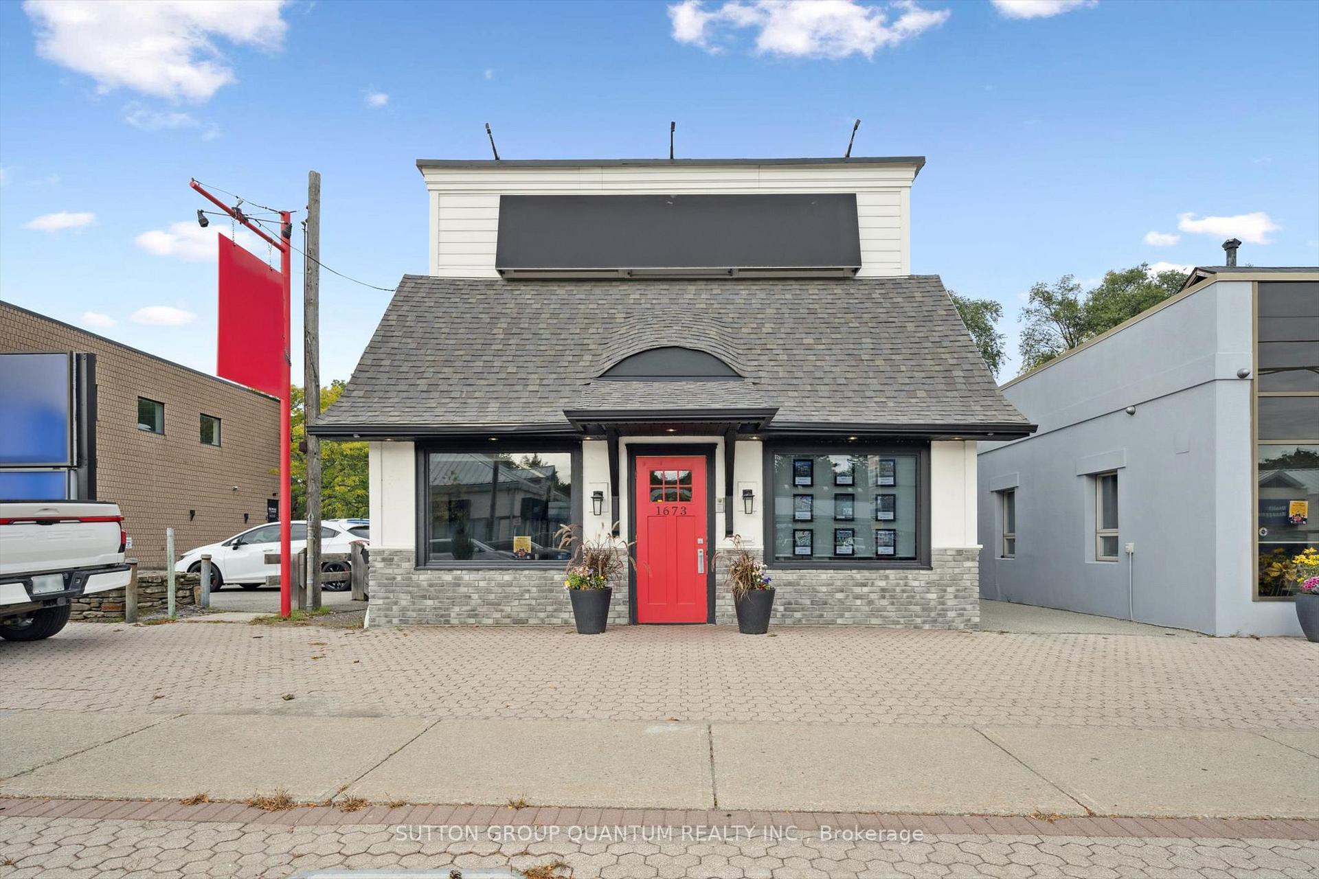 1673 Lakeshore Road W, Mississauga, ON, exterior