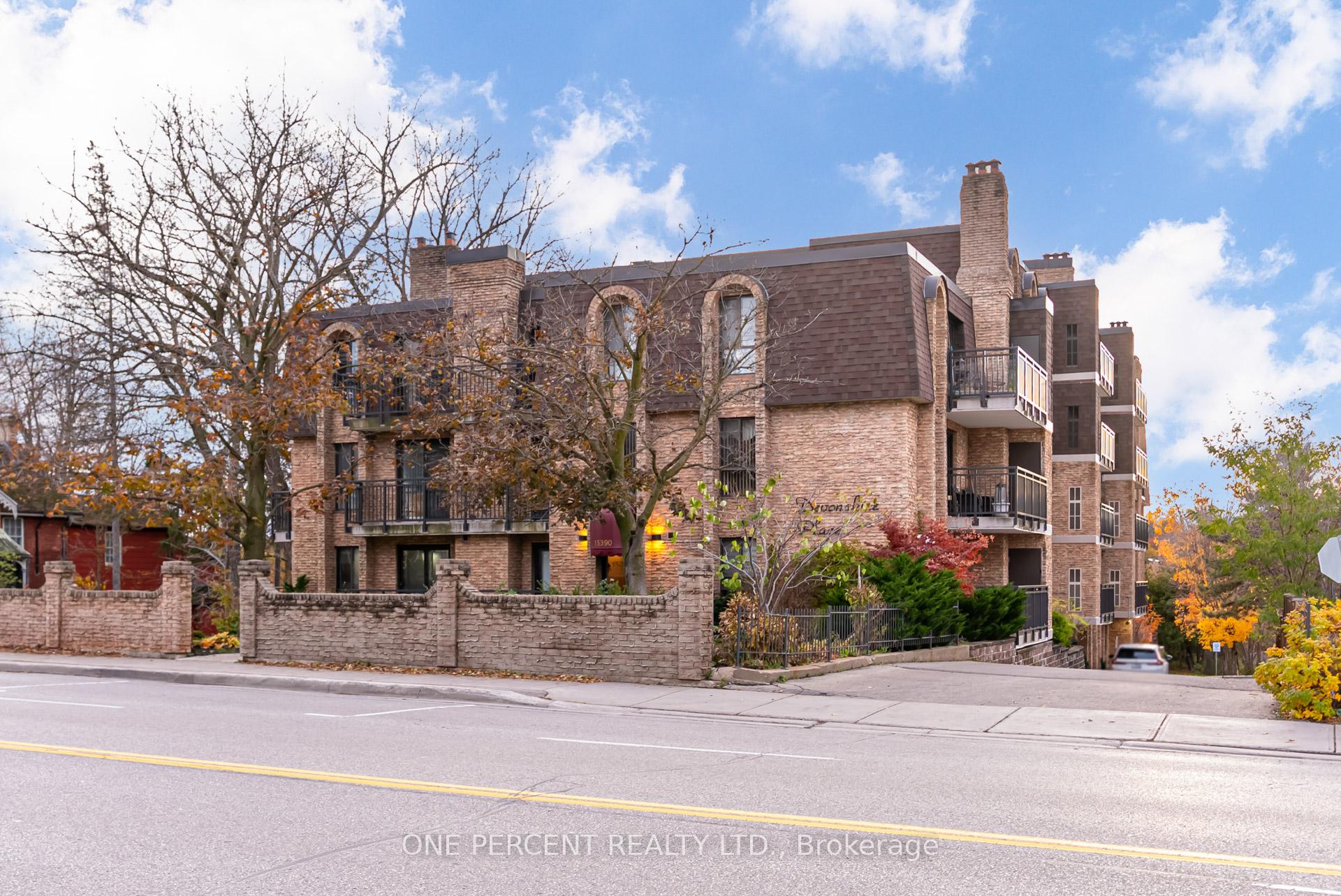 406 - 15390 Yonge Street, Aurora, ON, exterior