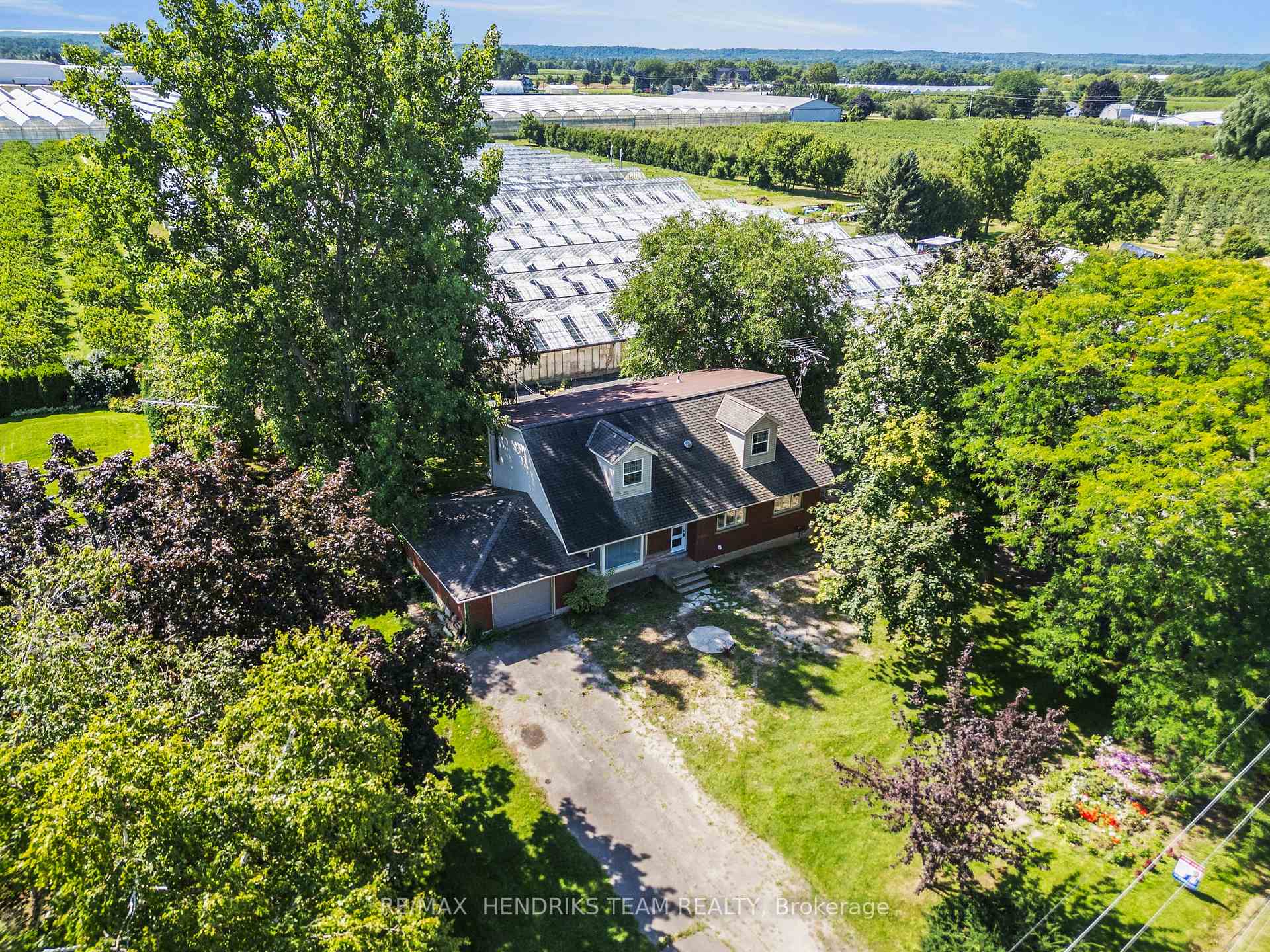 1648 Third Avenue, St. Catharines, ON, exterior