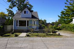 212 Lincoln Road W, Fort Erie, ON, exterior