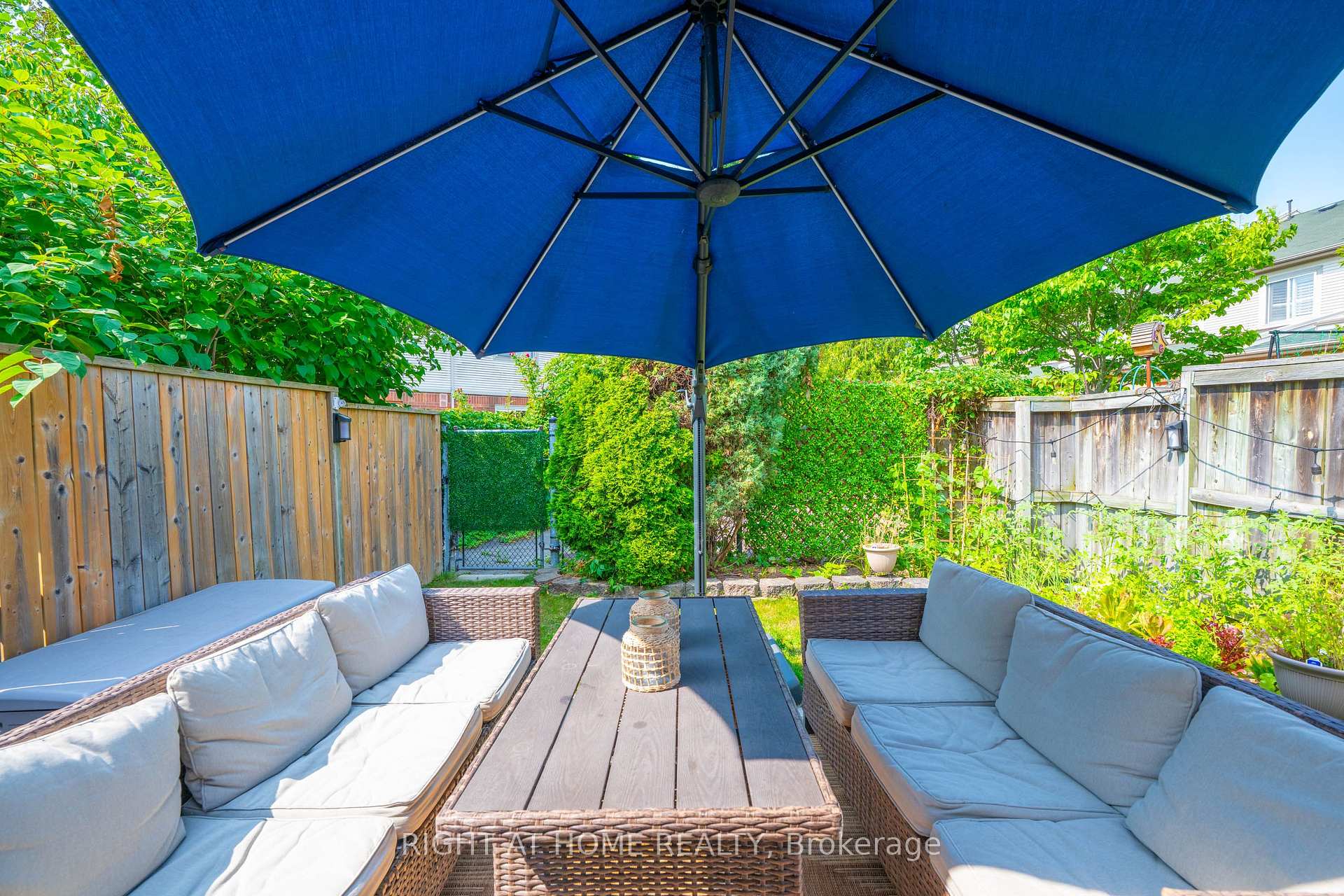 23 - 1170 West Shore Drive, Mississauga, ON, exterior