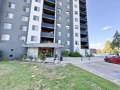 106 - 294 CHANDLER Drive, Kitchener, ON, exterior