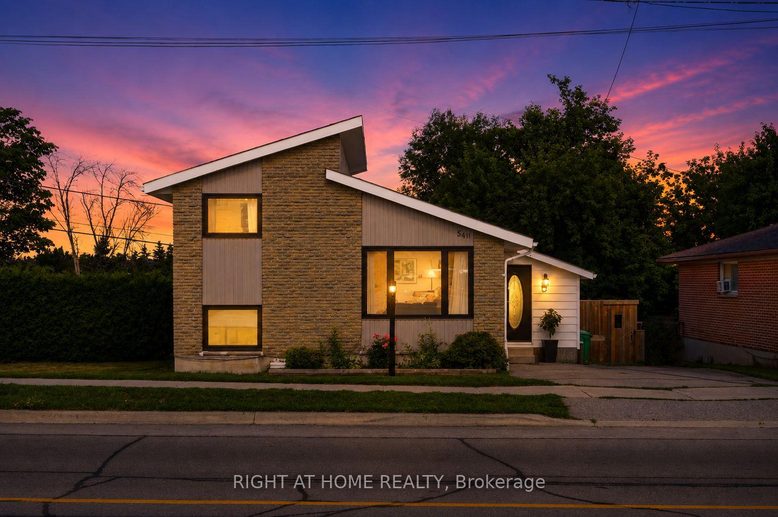 541 River Road S, Peterborough, ON, exterior
