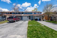 68 Chaucer Crescent, Barrie, ON, exterior