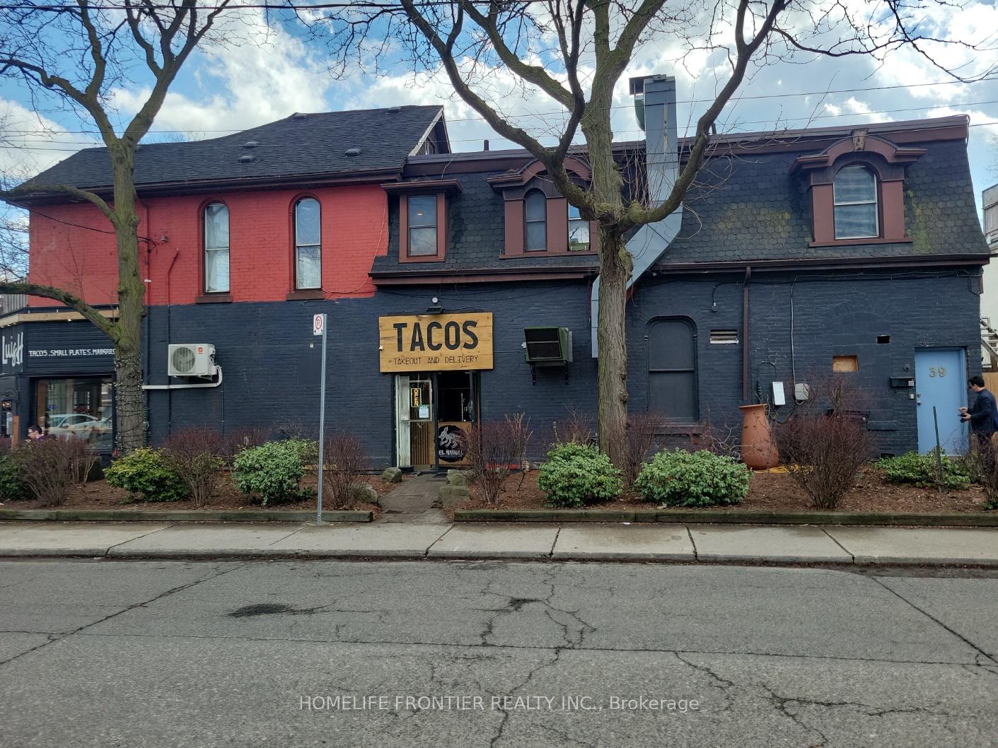556 Parliament Street, Toronto C08, ON, exterior