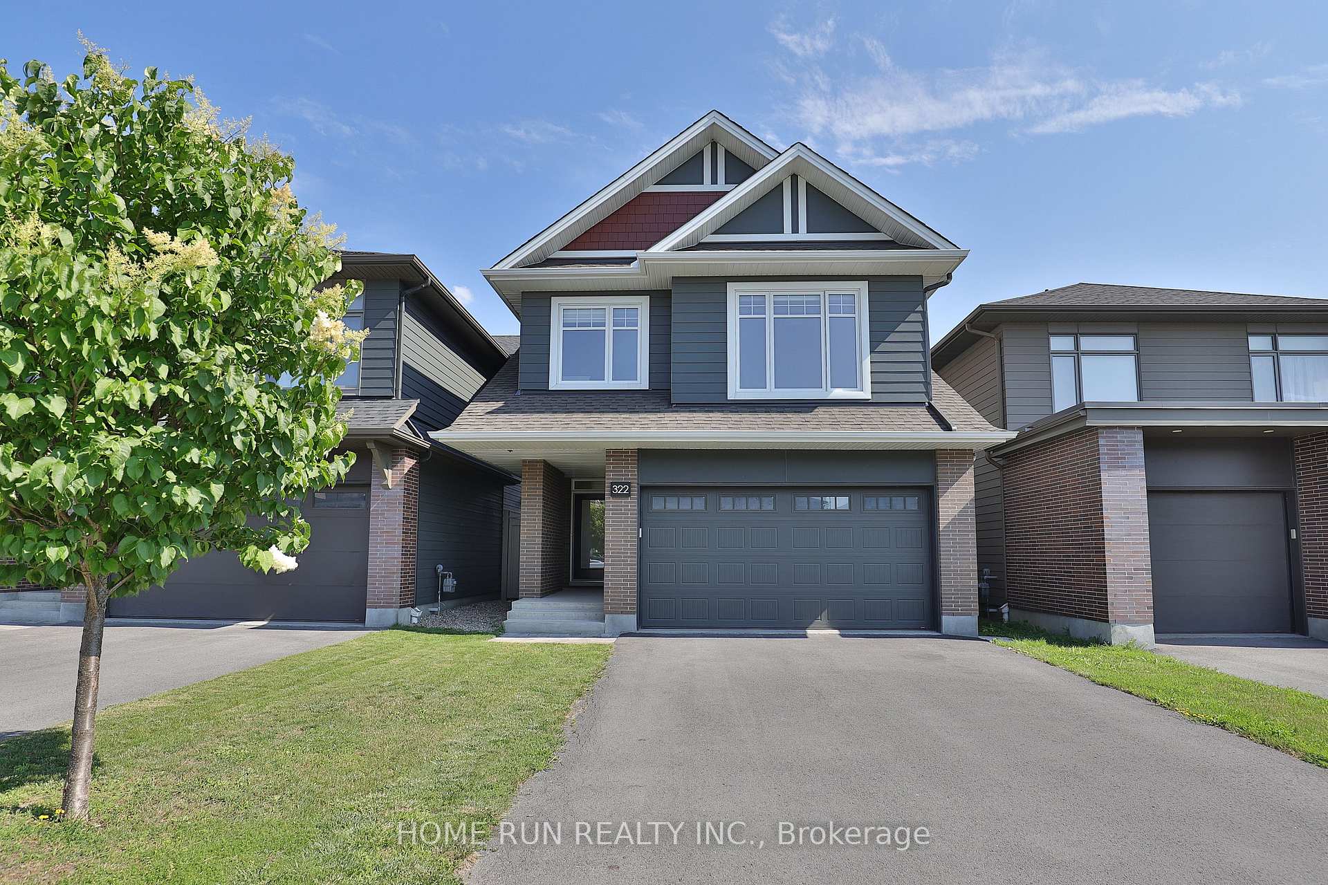 322 Lysander Place, Manor Park - Cardinal Glen and Area, ON, exterior