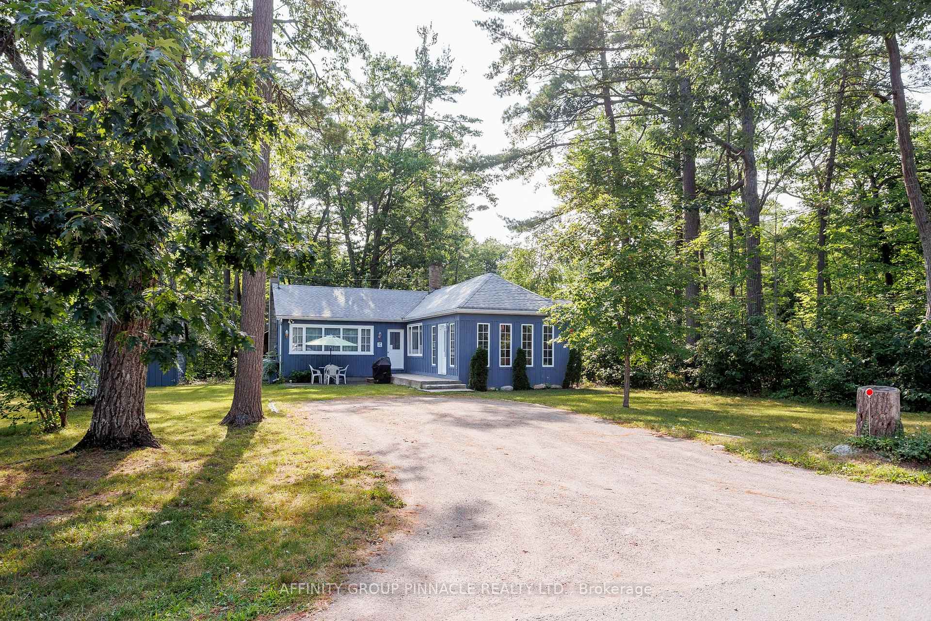 27 Second Street, Kawartha Lakes, ON, exterior