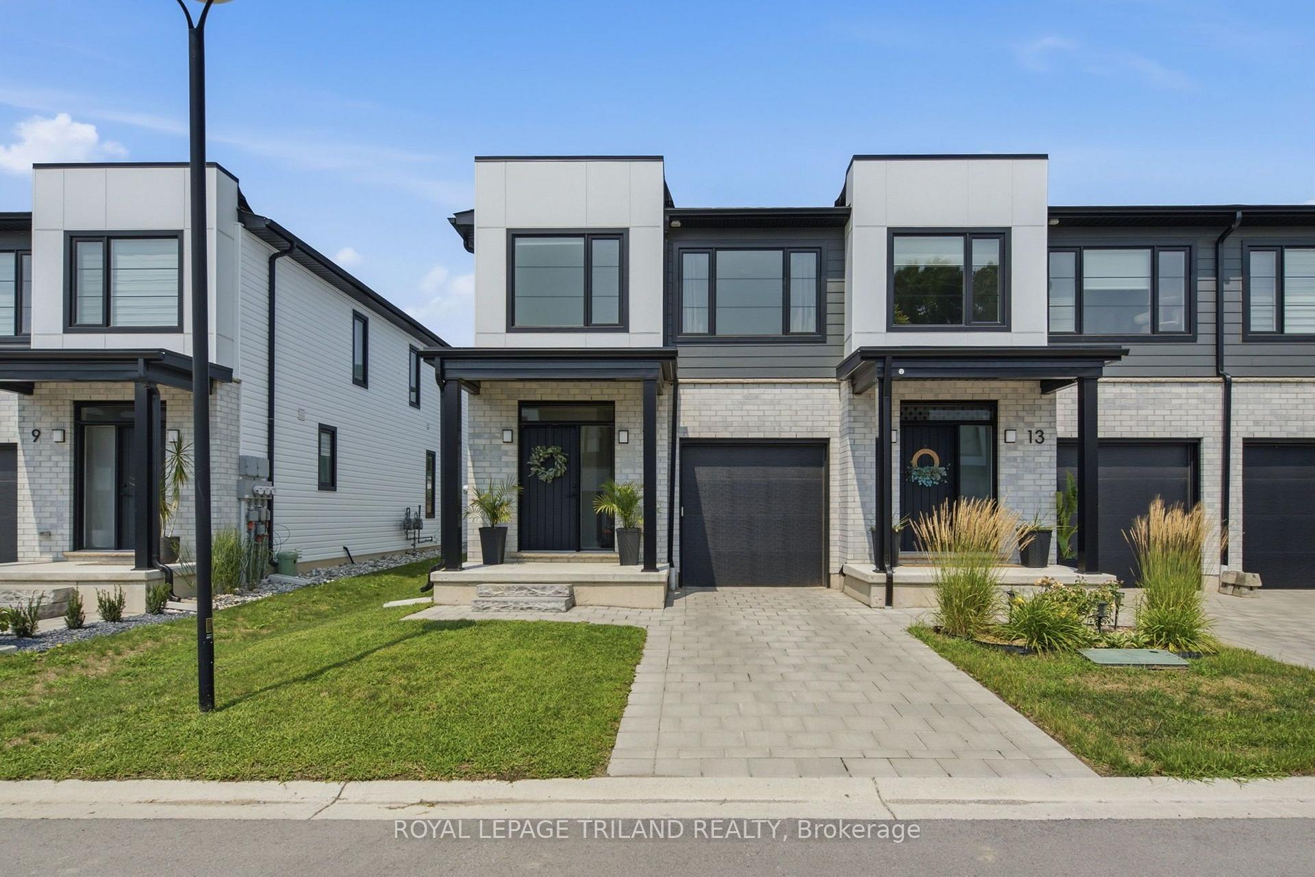 11 - 101 Swales Avenue, Strathroy-Caradoc, ON, exterior
