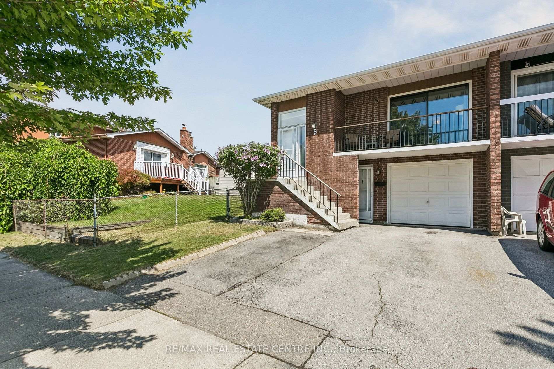 5 Hockley Path, Brampton, ON, exterior