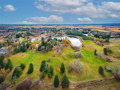 250 South Summit Farm Road, King, ON, exterior